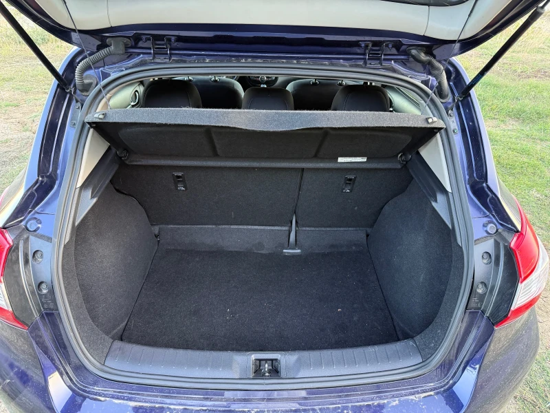 Nissan Pulsar N-Connecta, снимка 7 - Автомобили и джипове - 51833953