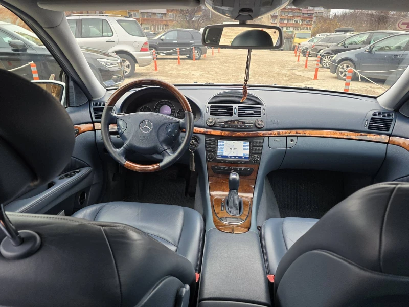 Mercedes-Benz E 500, снимка 13 - Автомобили и джипове - 52674938