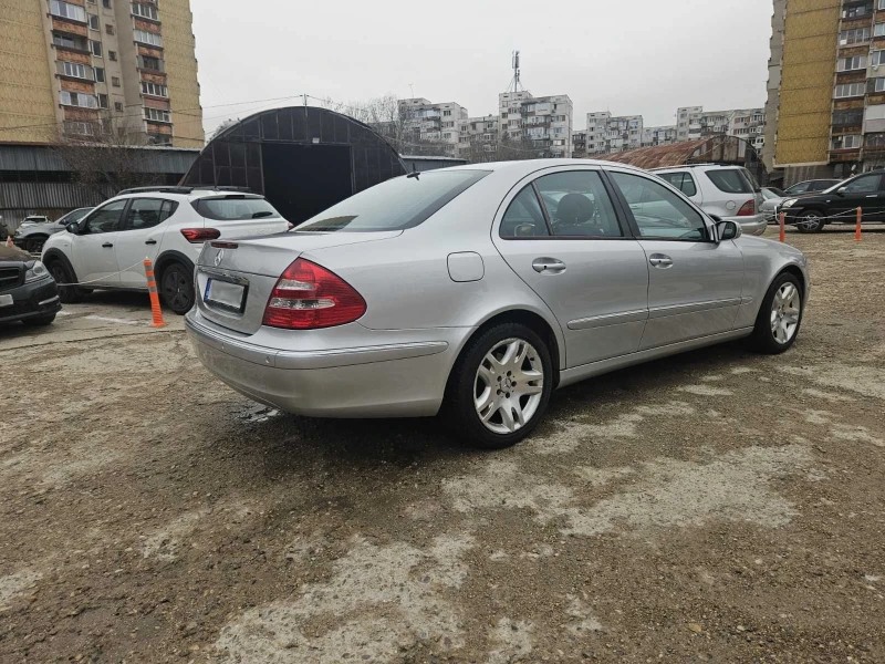 Mercedes-Benz E 500, снимка 7 - Автомобили и джипове - 52674938