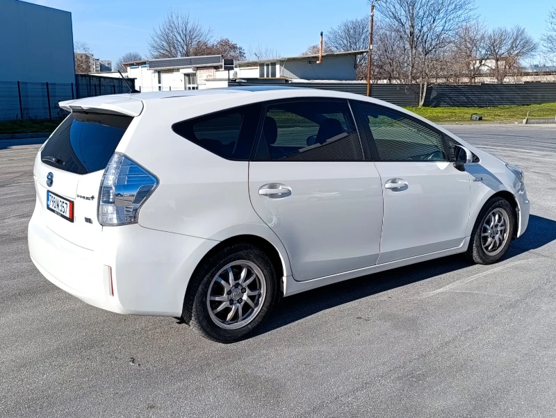 Toyota Prius 6+ 1 1.8 + VVTi, снимка 5 - Автомобили и джипове - 53108241