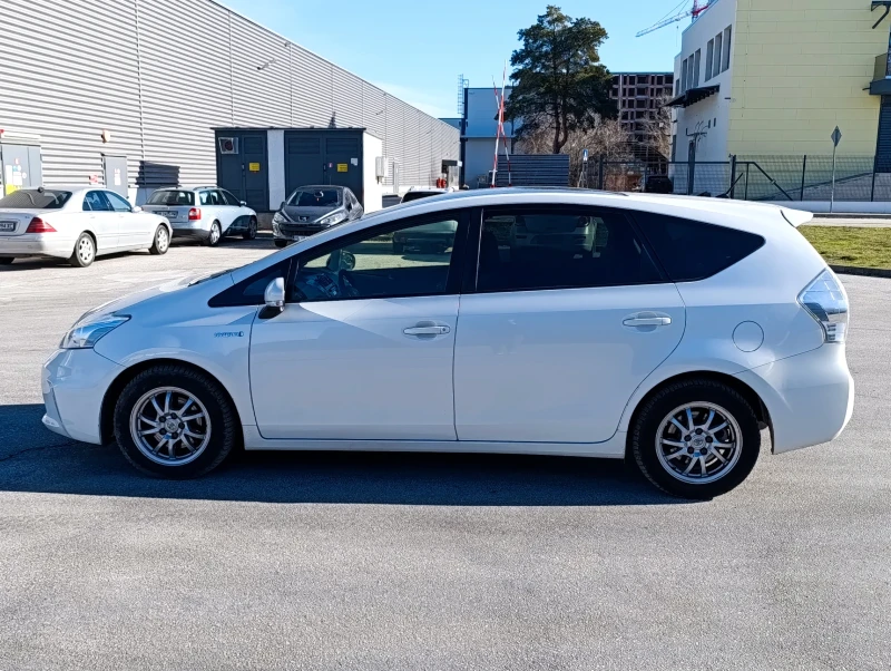 Toyota Prius 6+ 1 1.8 + VVTi, снимка 8 - Автомобили и джипове - 53108241
