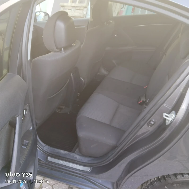Toyota Avensis, снимка 6 - Автомобили и джипове - 53280403