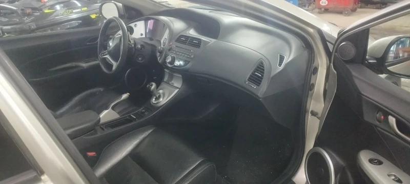 Honda Civic, снимка 11 - Автомобили и джипове - 53536660