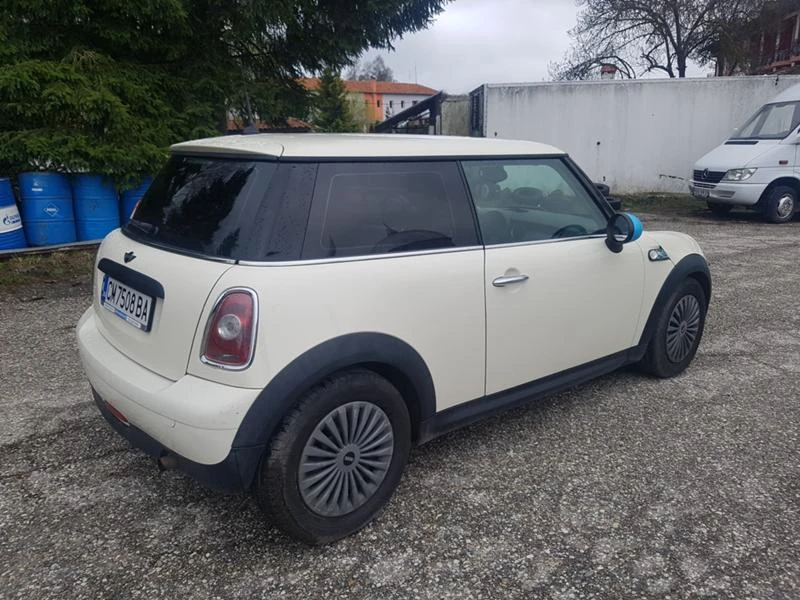 Mini One 1.4 i, снимка 5 - Автомобили и джипове - 36598665