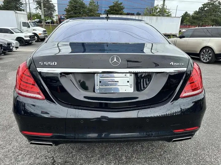 Mercedes-Benz S 550 4MATIC * ОБДУХВАНЕ * 360 КАМЕРА * ЦЕНА ДО БГ * , снимка 5 - Автомобили и джипове - 54644647