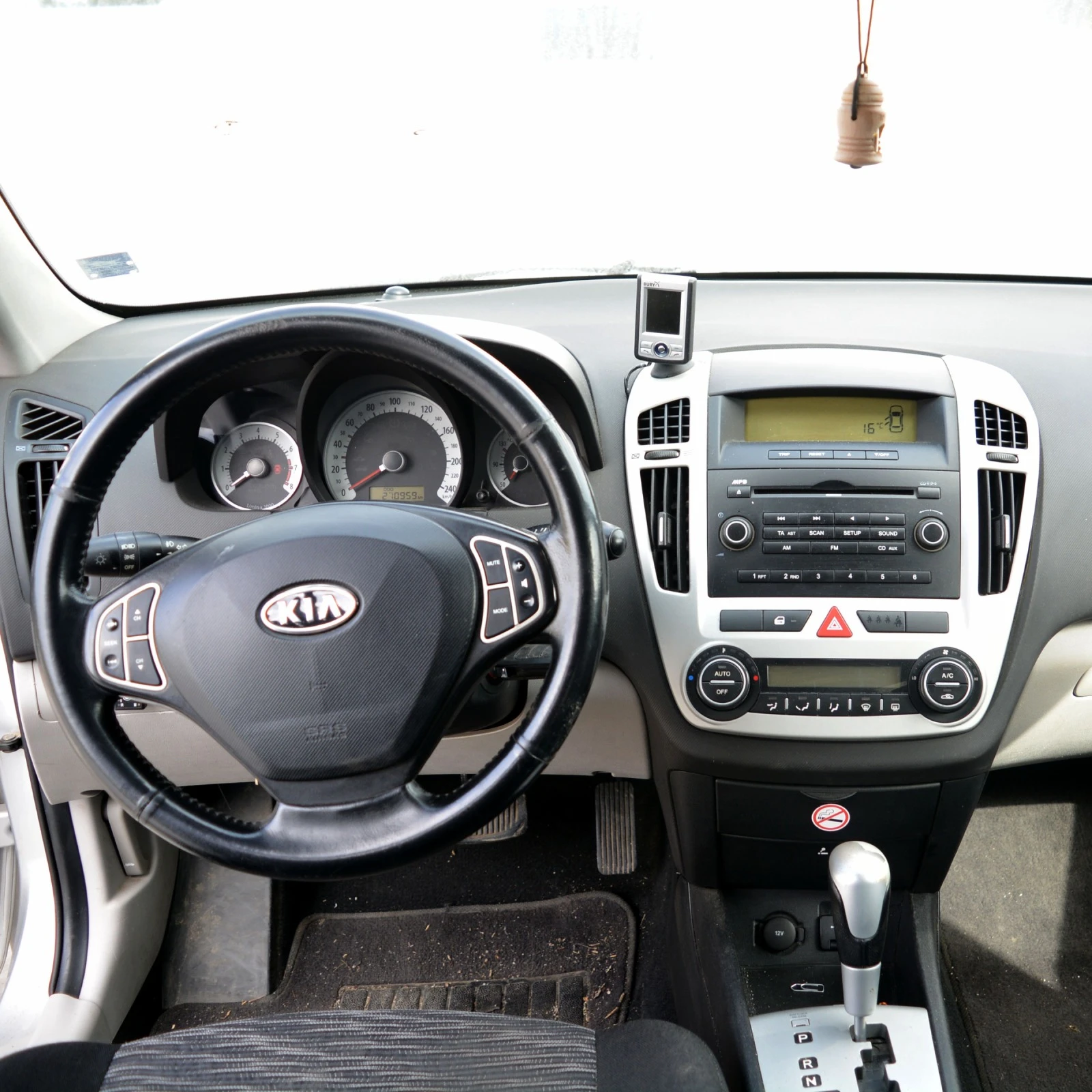 Kia Ceed 1.6 i - изображение 7