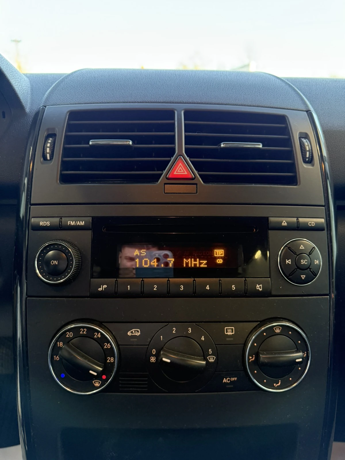 Mercedes-Benz A 150 1.5 i AUTOMATIC | Mobile.bg   11