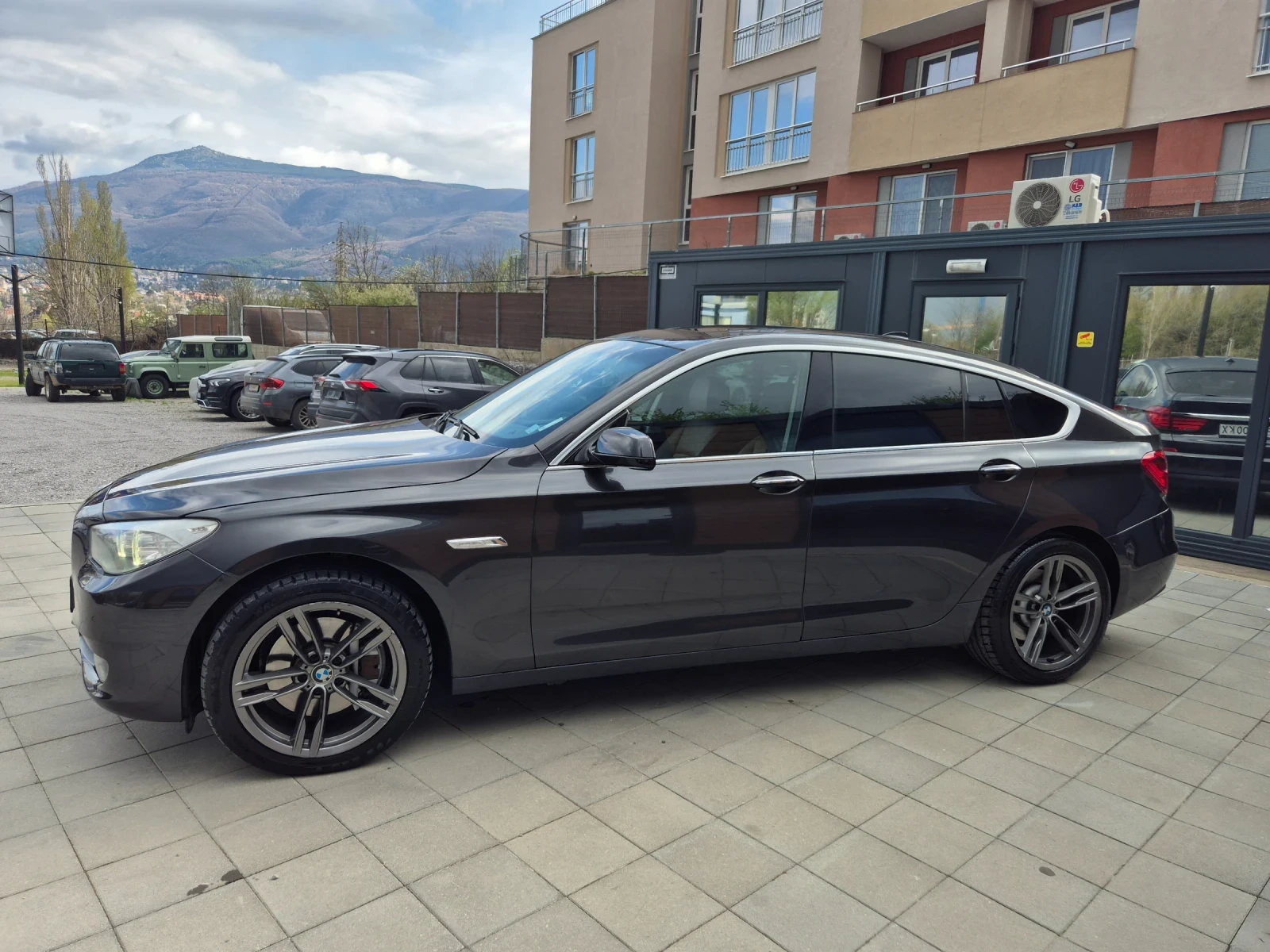 BMW 5 Gran Turismo X-Drive - изображение 4