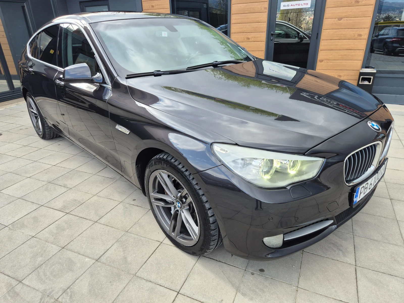 BMW 5 Gran Turismo X-Drive - изображение 6