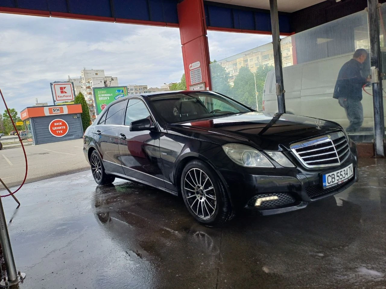 Mercedes-Benz E 350 Avangard  - изображение 2
