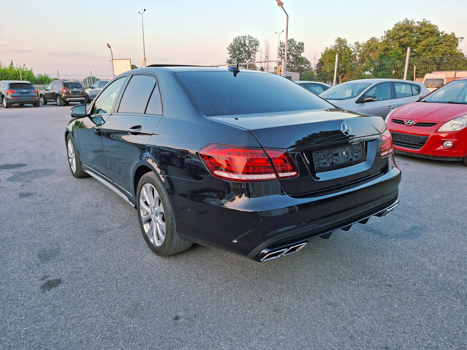 Mercedes-Benz E 350 AMG FACE 9G-TRONIC - изображение 4
