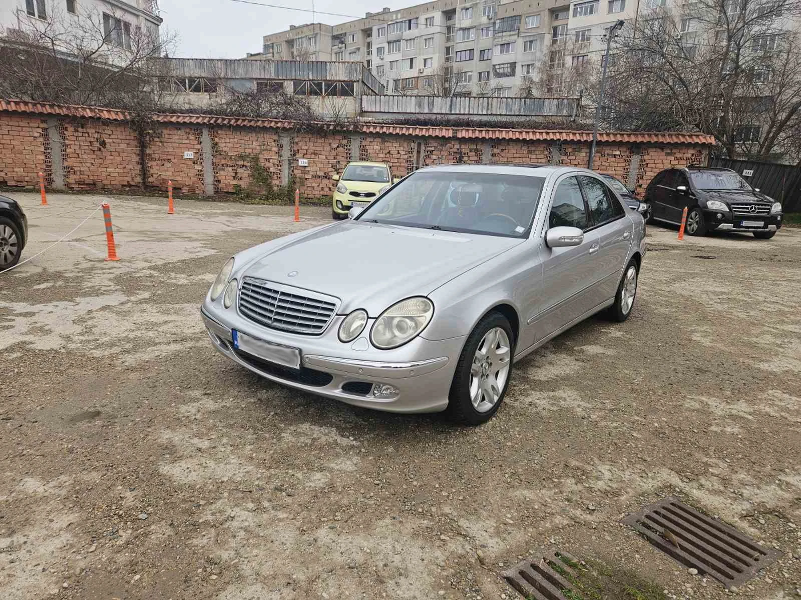 Mercedes-Benz E 500  - изображение 2