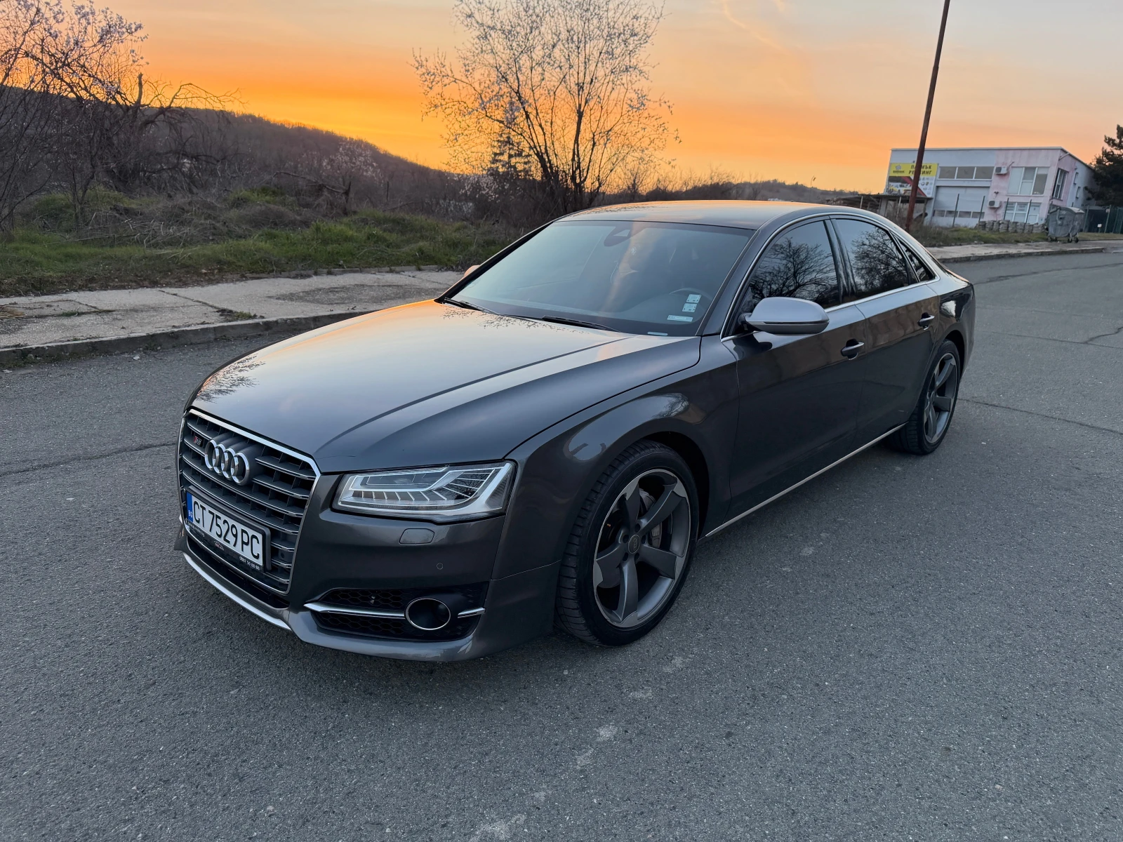 Audi A8 S-8 OPTIKA MATRIX