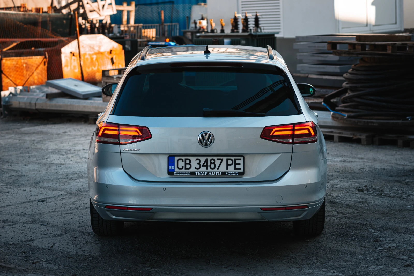 VW Passat 2.0 TDI BLUEMOTION 150к.с. B8, снимка 4 - Автомобили и джипове - 54255985