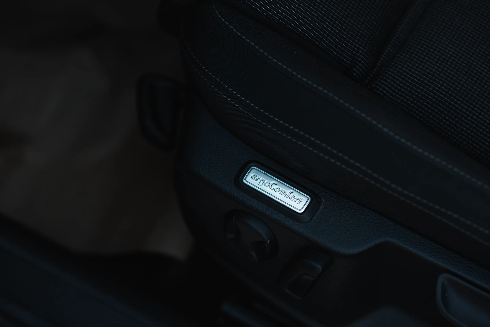 VW Passat 2.0 TDI BLUEMOTION 150к.с. B8, снимка 13 - Автомобили и джипове - 54255985