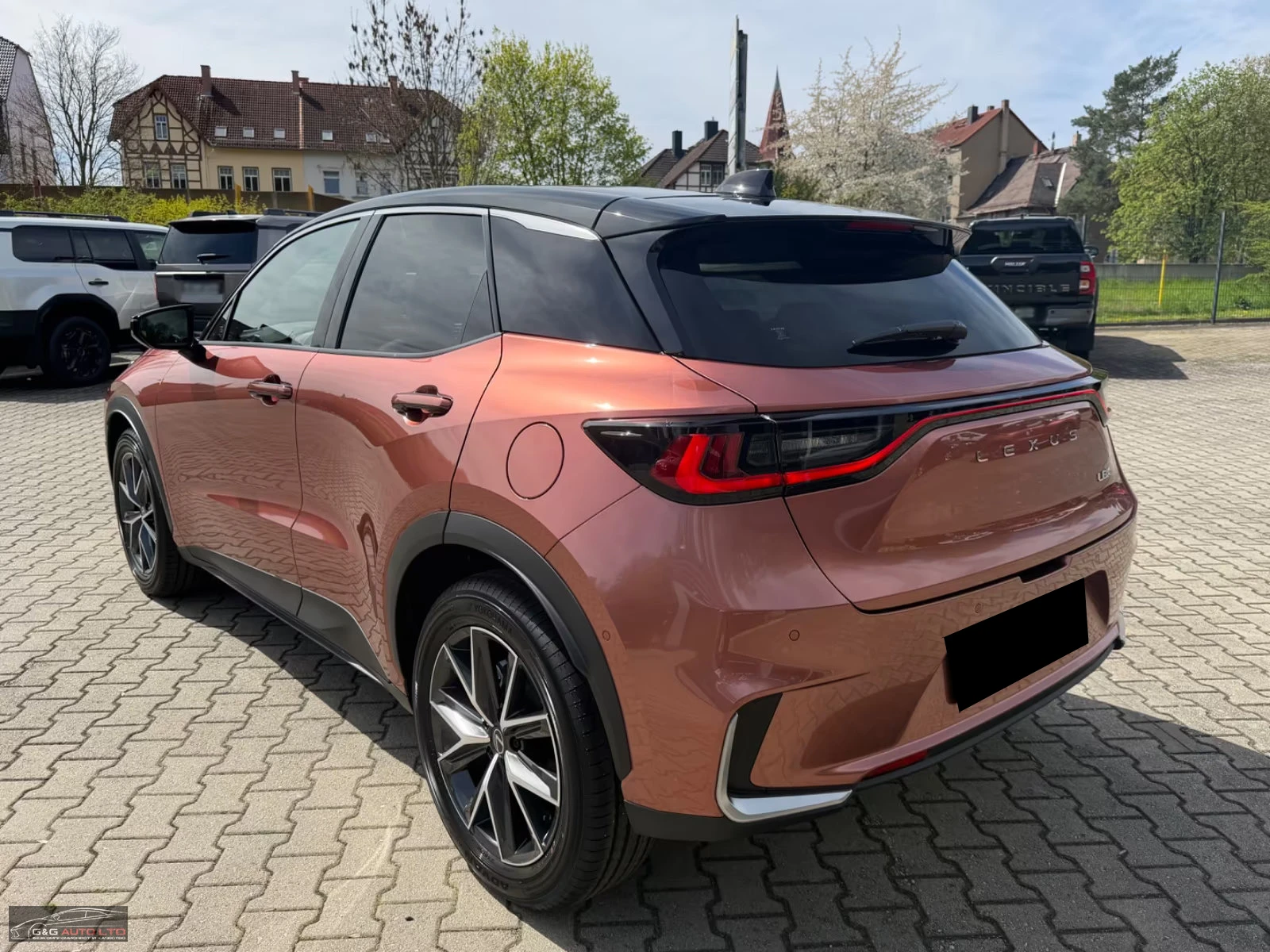 Lexus LBX НОВ!/HEV/136HP/COOL/HUD/NAVI/360/LED/KLESS/406z, снимка 4 - Автомобили и джипове - 54511213