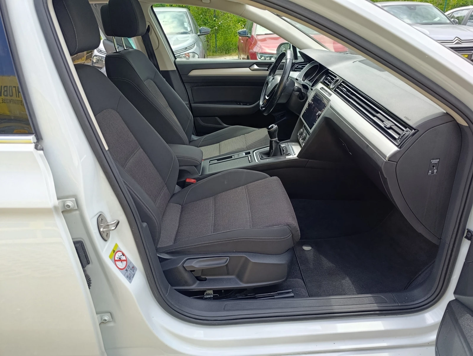 VW Passat 2.0TDI 150kc. Comfortline, снимка 9 - Автомобили и джипове - 54762573