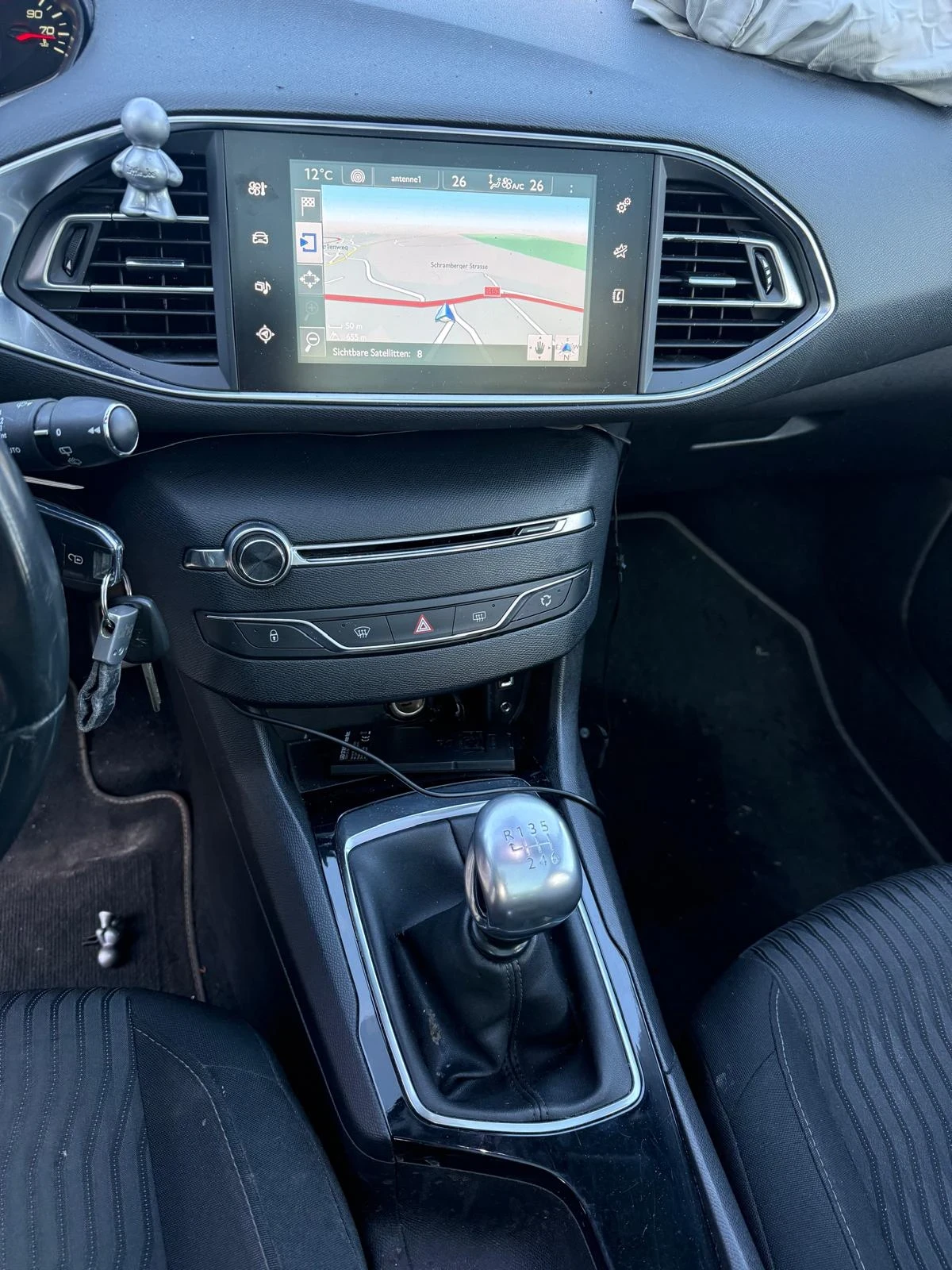 Peugeot 308 1.6 HDI 120к.с ЕВРО 6 ПАНОРАМА, снимка 15 - Автомобили и джипове - 54839090