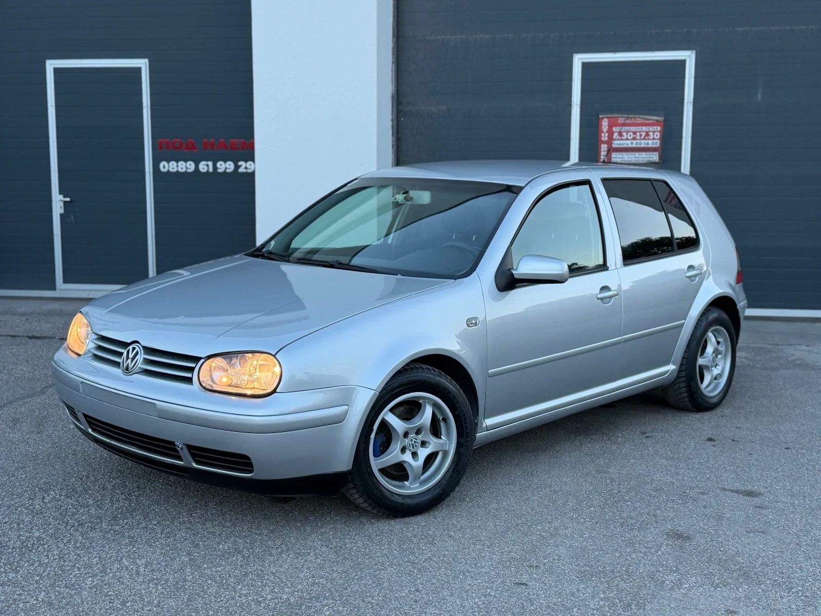 VW Golf 1.9* TDI* 90, снимка 14 - Автомобили и джипове - 54840190