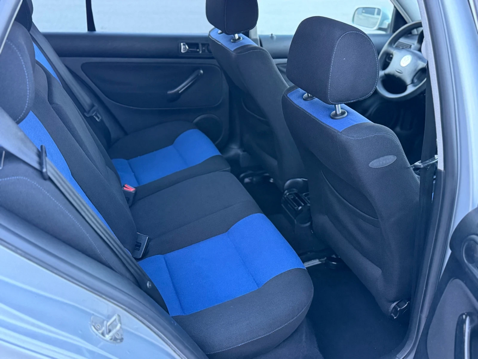 VW Golf 1.9* TDI* 90, снимка 12 - Автомобили и джипове - 54840190