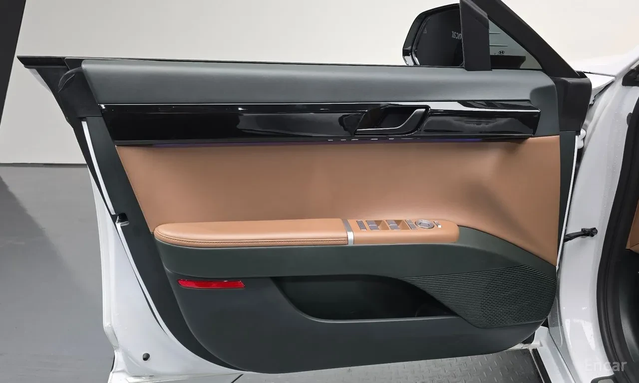 Hyundai Grandeur : Кожен салон | Вентилация на седалките | HUD | , снимка 13 - Автомобили и джипове - 55202087