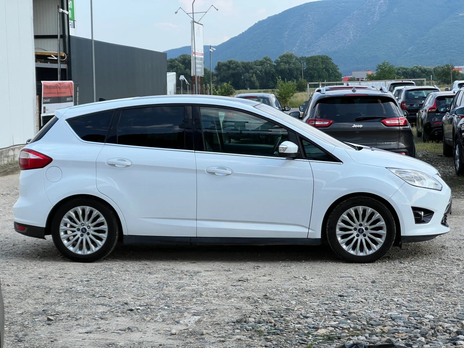 Ford C-max 1.6TDCI-116к.с/ Панорама/НАВИ/ Парктроник/ KEYLESS, снимка 4 - Автомобили и джипове - 55362835