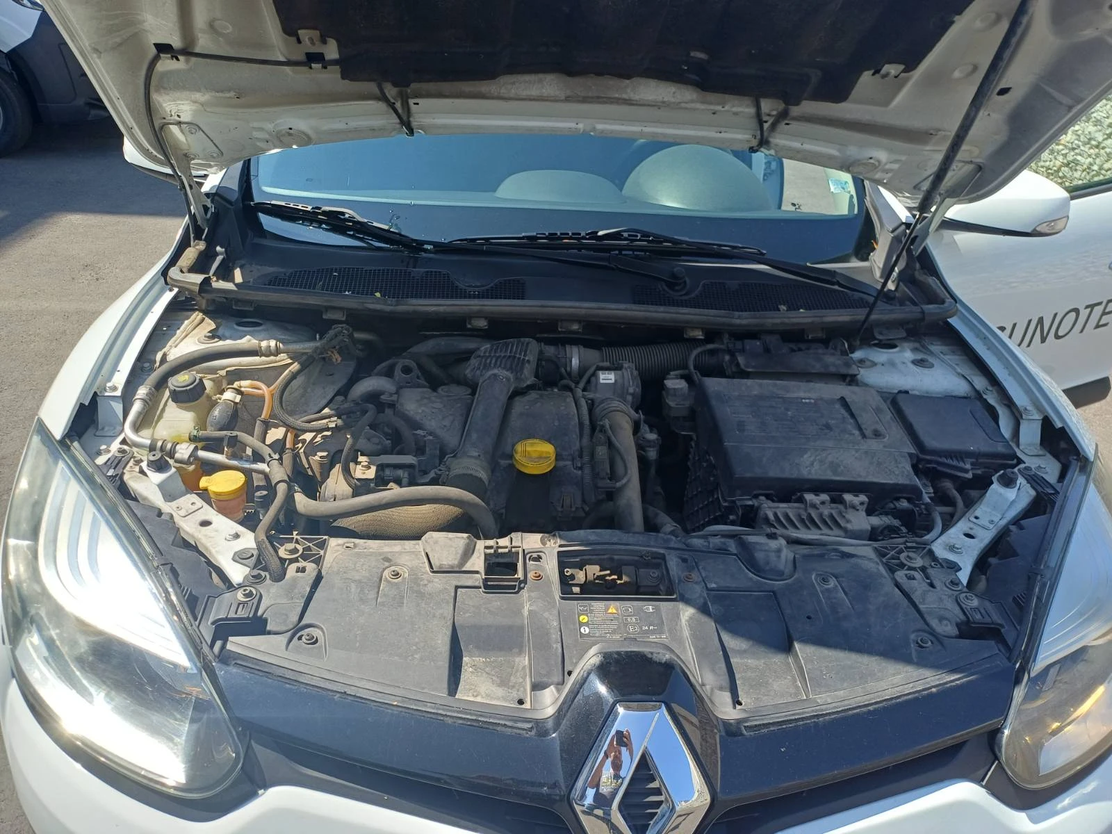Renault Megane 1.5 dci, снимка 12 - Автомобили и джипове - 55379339
