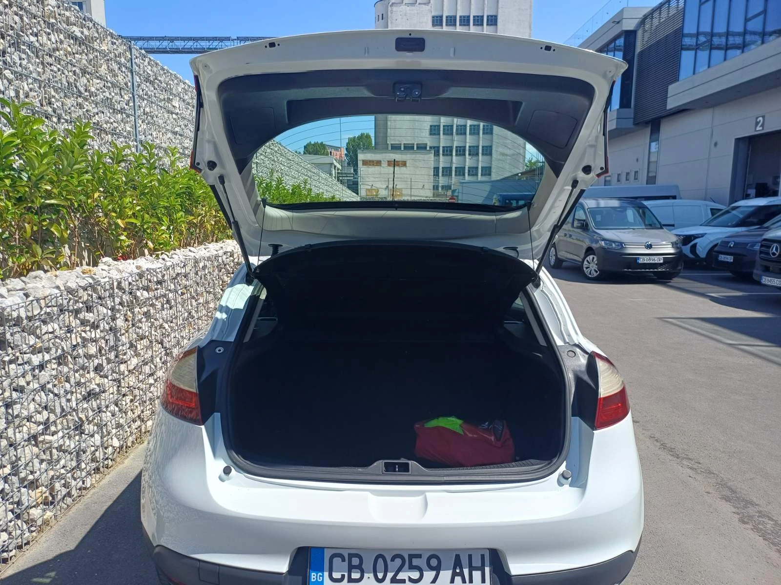 Renault Megane 1.5 dci, снимка 5 - Автомобили и джипове - 55379339
