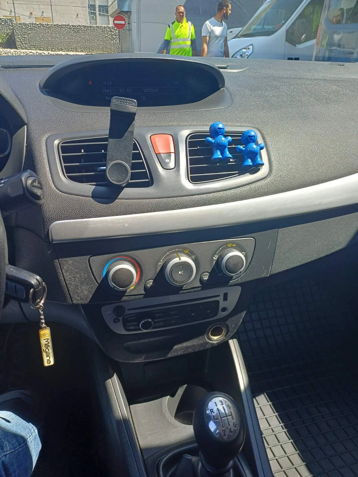Renault Megane 1.5 dci, снимка 11 - Автомобили и джипове - 55379339