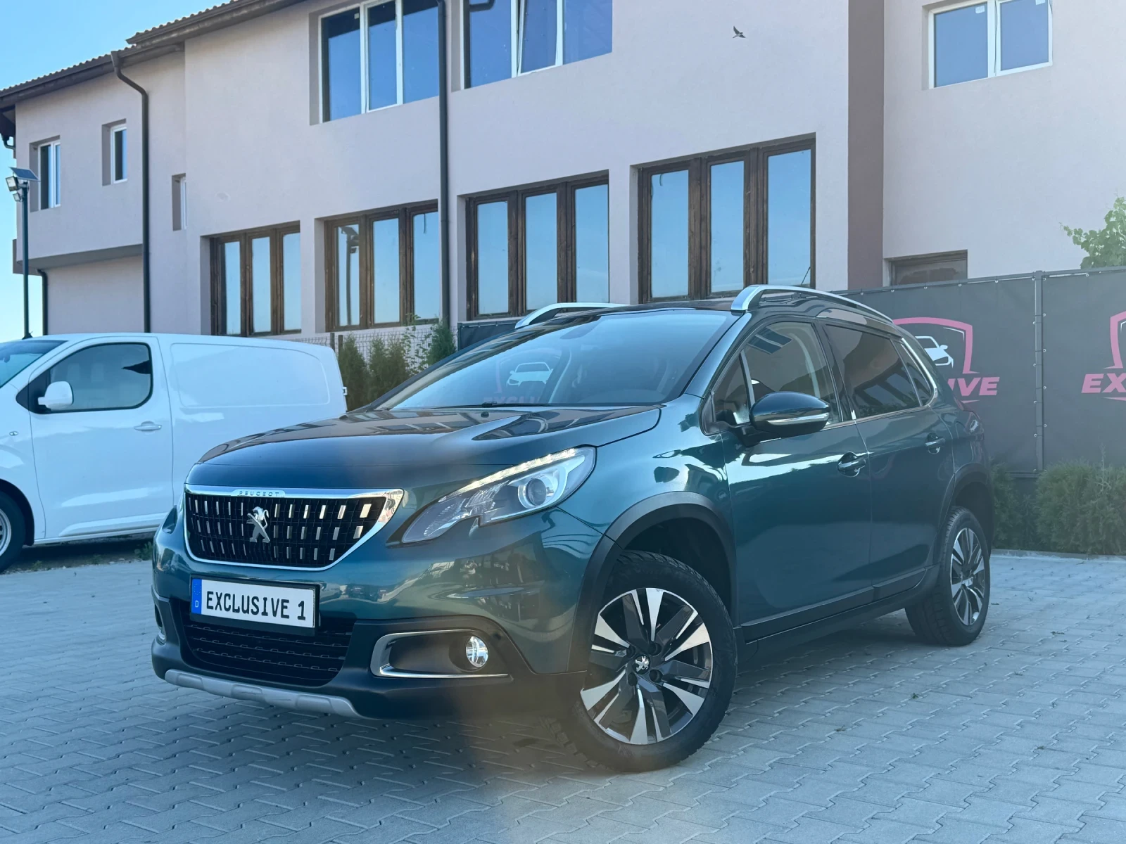 Peugeot 2008 1.2 ALLURE FULL EURO-6