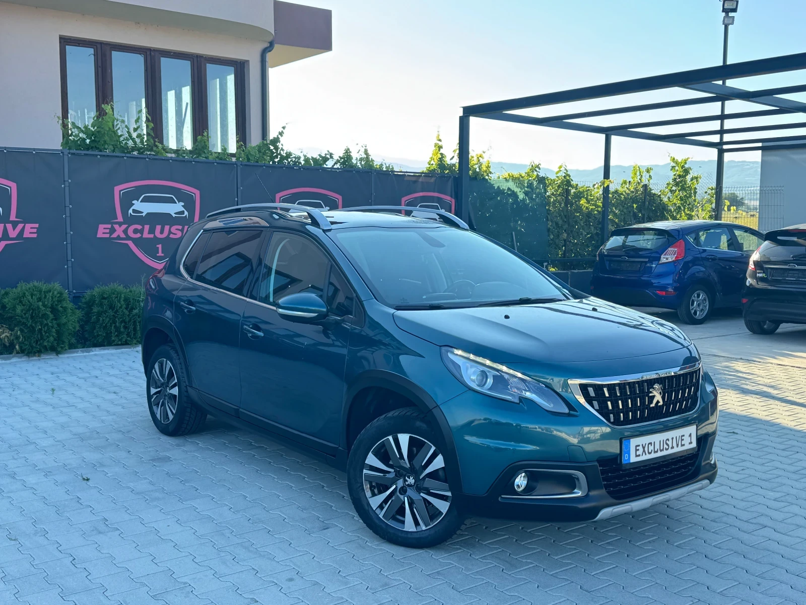 Peugeot 2008 1.2 ALLURE FULL EURO-6, снимка 7 - Автомобили и джипове - 55506357