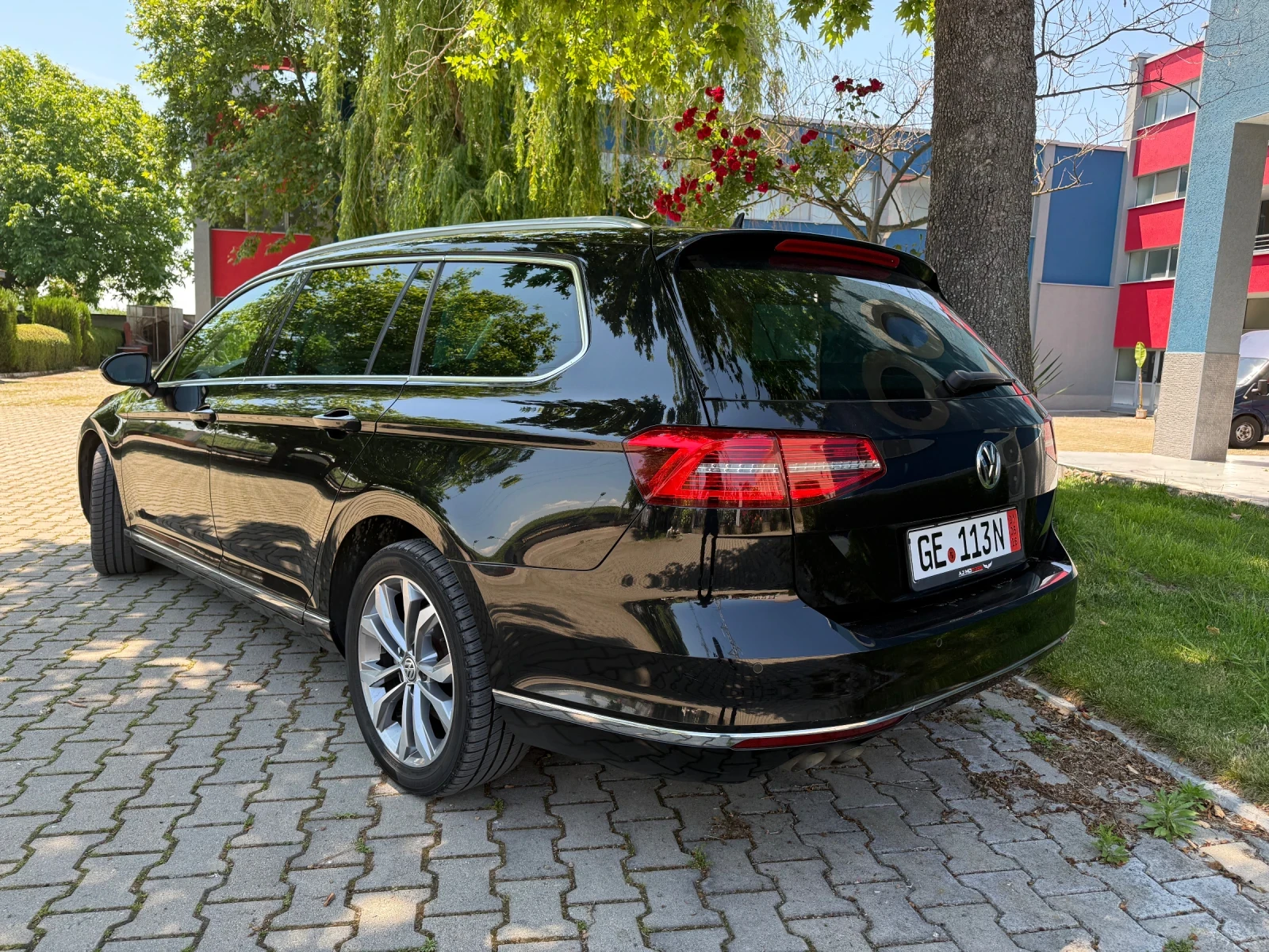 VW Passat 2.0TDi, VIRTUAL, ALCANTARA, DISTRONIK, 190k.c, снимка 12 - Автомобили и джипове - 55593779
