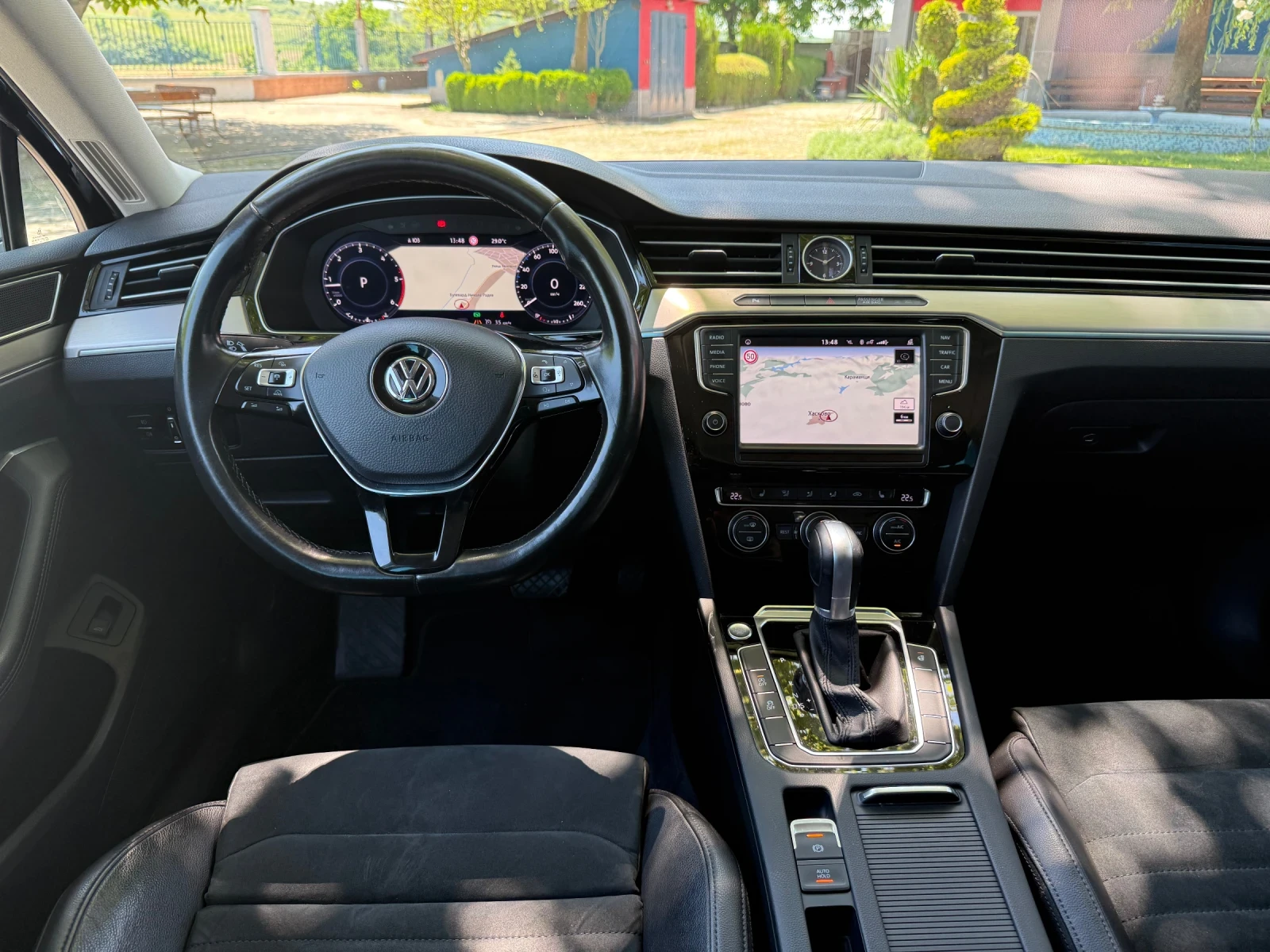 VW Passat 2.0TDi, VIRTUAL, ALCANTARA, DISTRONIK, 190k.c, снимка 4 - Автомобили и джипове - 55593779