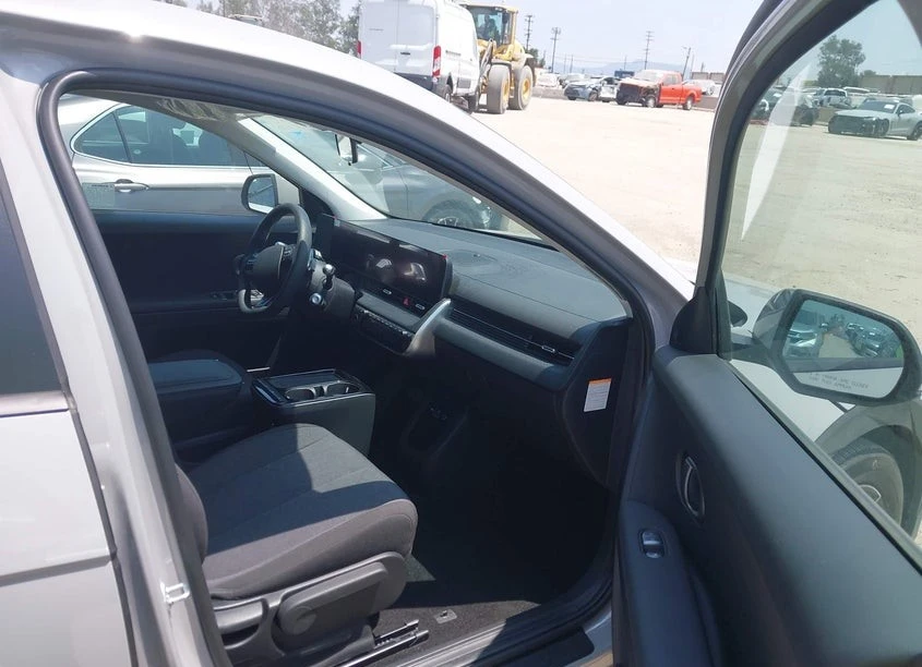 Hyundai Ioniq 5 2025 HYUNDAI IONIQ 5 SE, снимка 11 - Автомобили и джипове - 55846385
