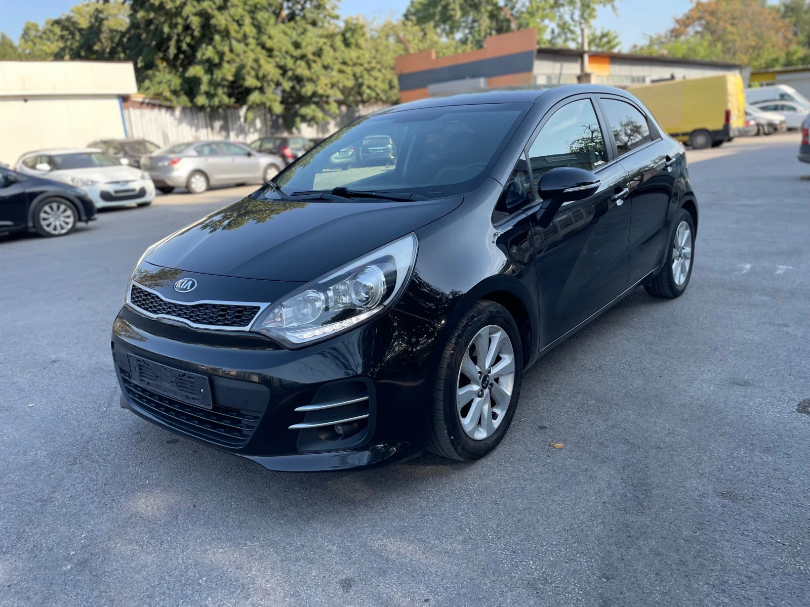 Kia Rio 1.4 Exclusive, снимка 7 - Автомобили и джипове - 55904723