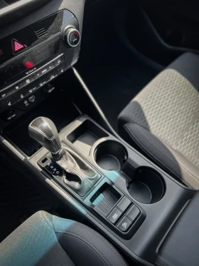 Hyundai Tucson 2.4L HTRAC/KEYLESS/FULL/PANORAMA/LANE ASIST, снимка 8