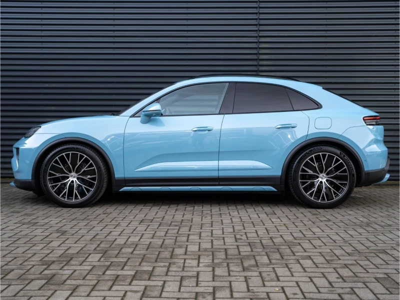 Porsche Macan 4/ELECTRIC/NEW MODEL/SPORT CHRONO/PANO/BOSE/360/, снимка 5 - Автомобили и джипове - 48518458