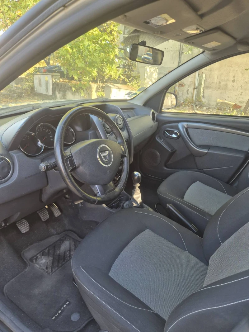 Dacia Duster 1.5dci, снимка 6 - Автомобили и джипове - 52188576