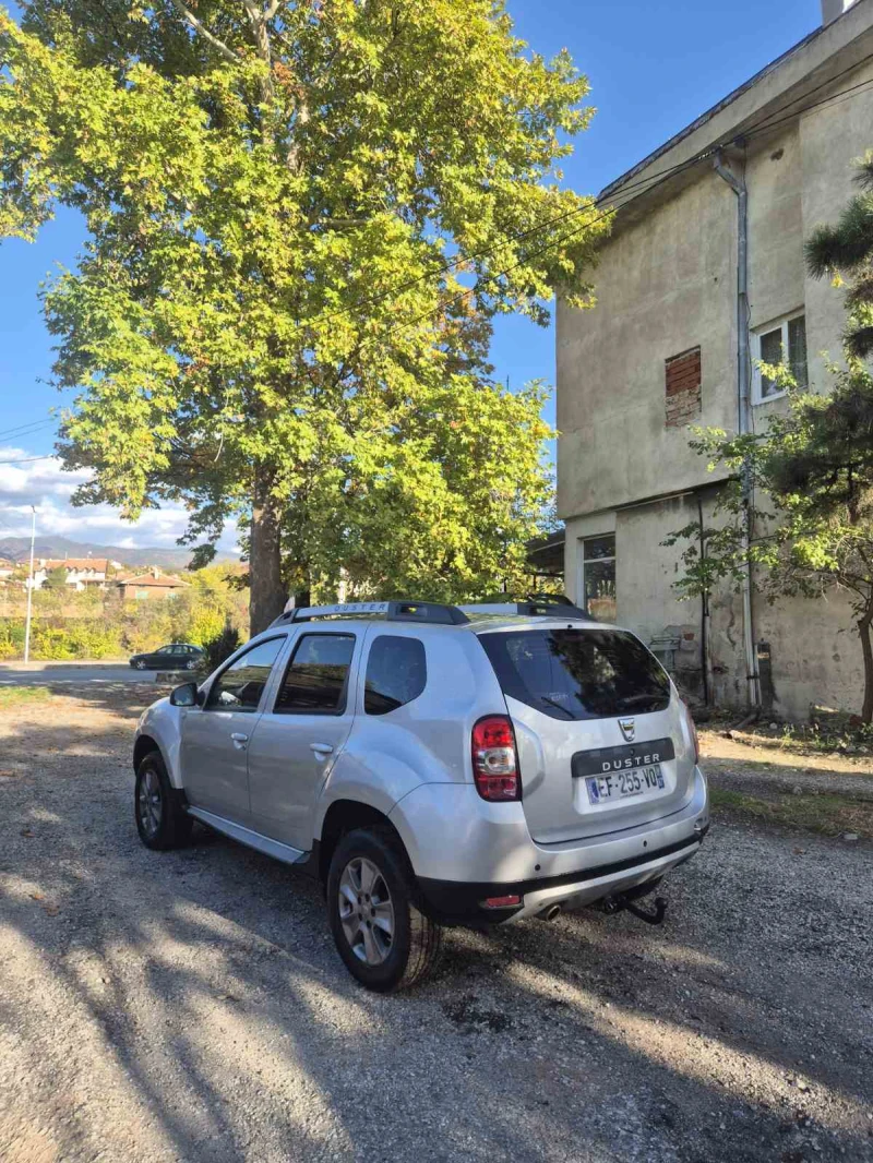 Dacia Duster 1.5dci, снимка 3 - Автомобили и джипове - 52188576
