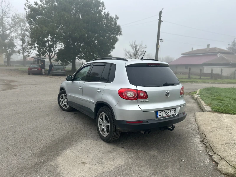 VW Tiguan, снимка 12 - Автомобили и джипове - 52420629