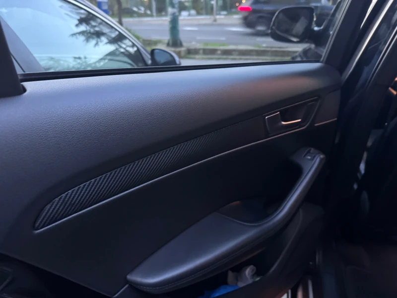 Audi Q5, снимка 13 - Автомобили и джипове - 52474694