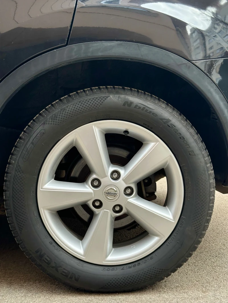 Nissan Qashqai 1.5dci, снимка 6 - Автомобили и джипове - 52711055