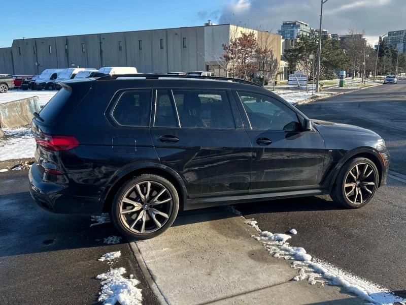 BMW X7 * M50i * CARFAX * БЕЗ ПЪРВОНАЧАЛНА ВНОСКА, снимка 3 - Автомобили и джипове - 53004478