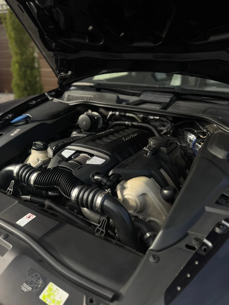 Porsche Cayenne TURBO/CAR PLAY/BOSE/KEYLESS/OБДУХВАНЕ, снимка 15 - Автомобили и джипове - 53521332