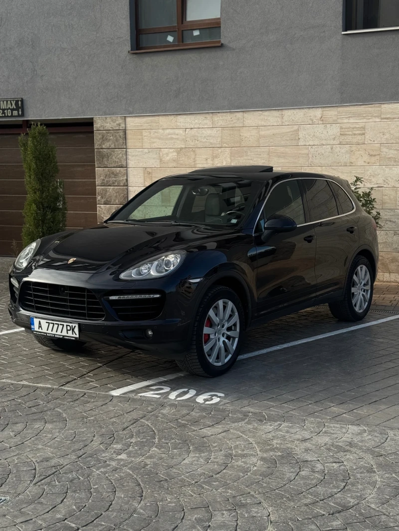 Porsche Cayenne TURBO/CAR PLAY/BOSE/KEYLESS/OБДУХВАНЕ, снимка 2 - Автомобили и джипове - 53521332