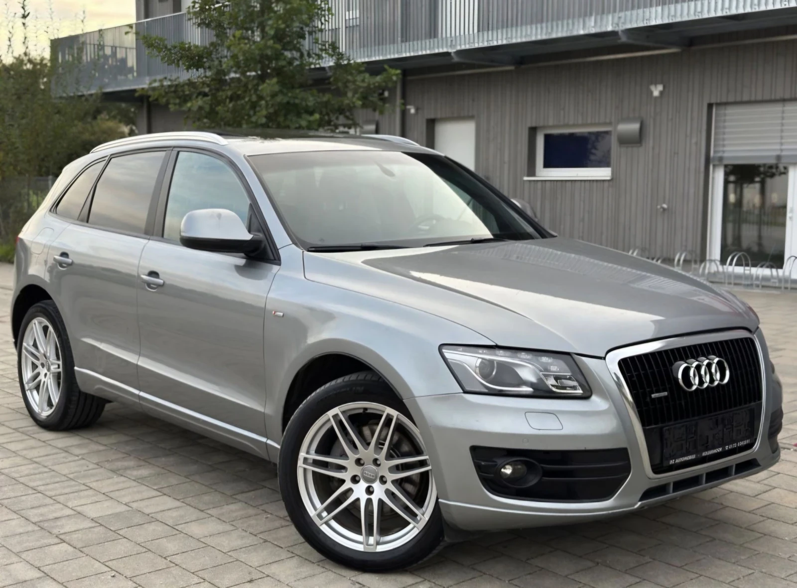 Audi Q5 3.0 TDI QUATTRO S-line  - изображение 2