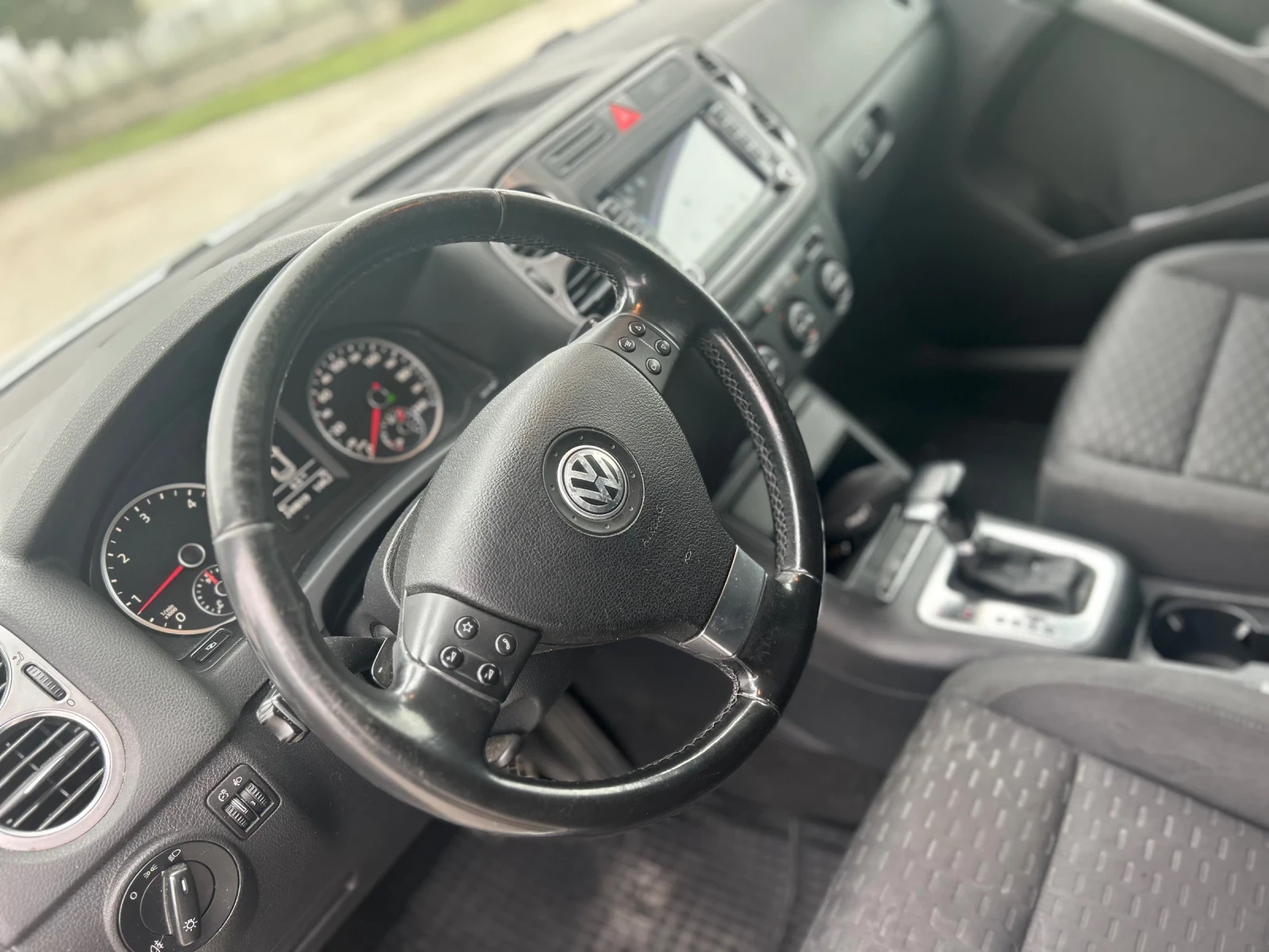 VW Tiguan  - изображение 8