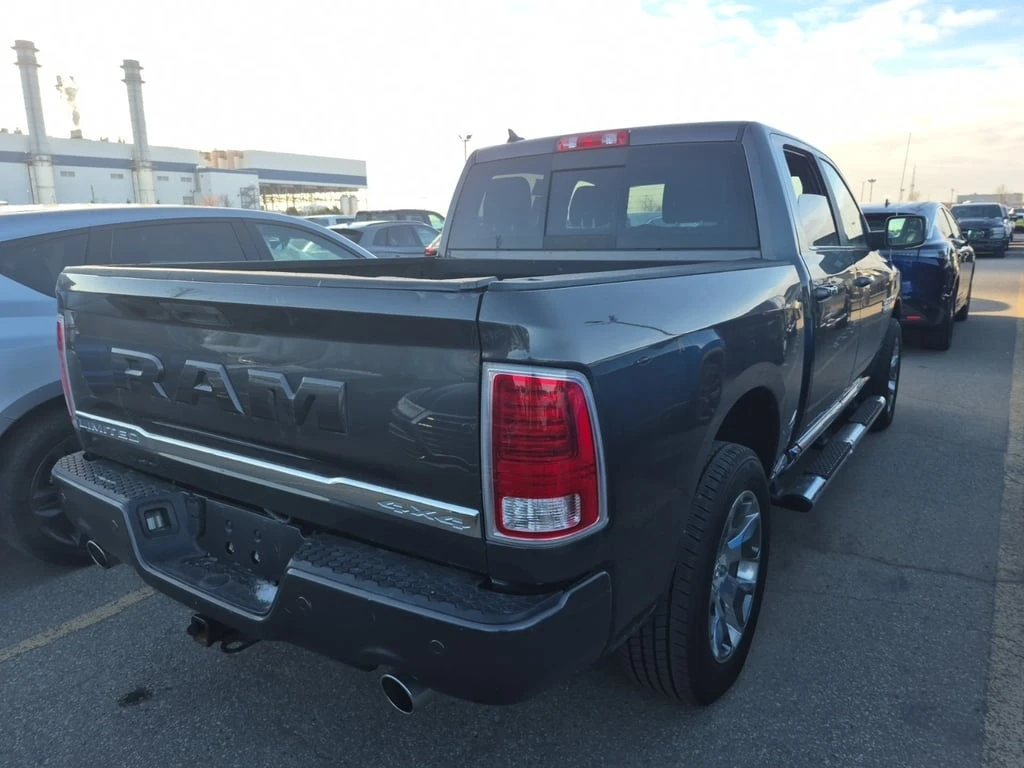 Dodge RAM 1500 * LIMITED CREW CAB SHORT BED * CARFAX * ФИНАНСИРАН - изображение 3