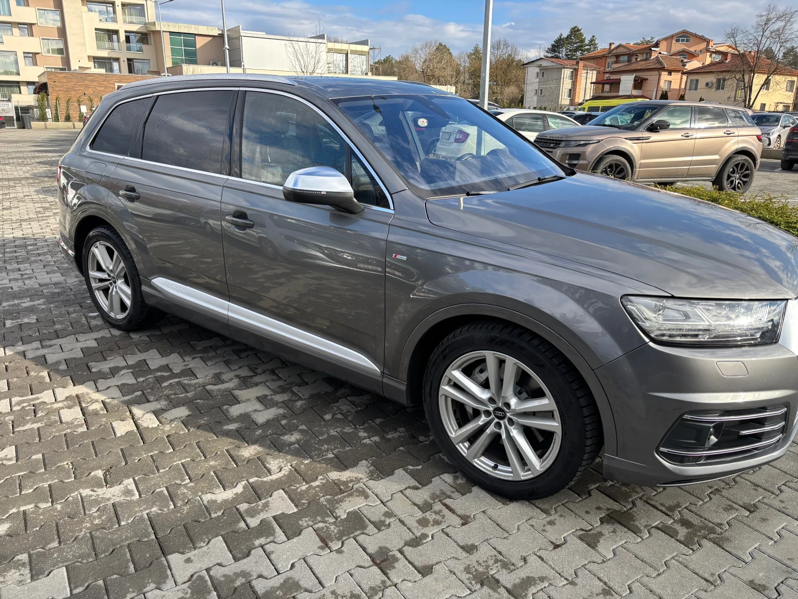 Audi Q7 Sline, снимка 8 - Автомобили и джипове - 53727375