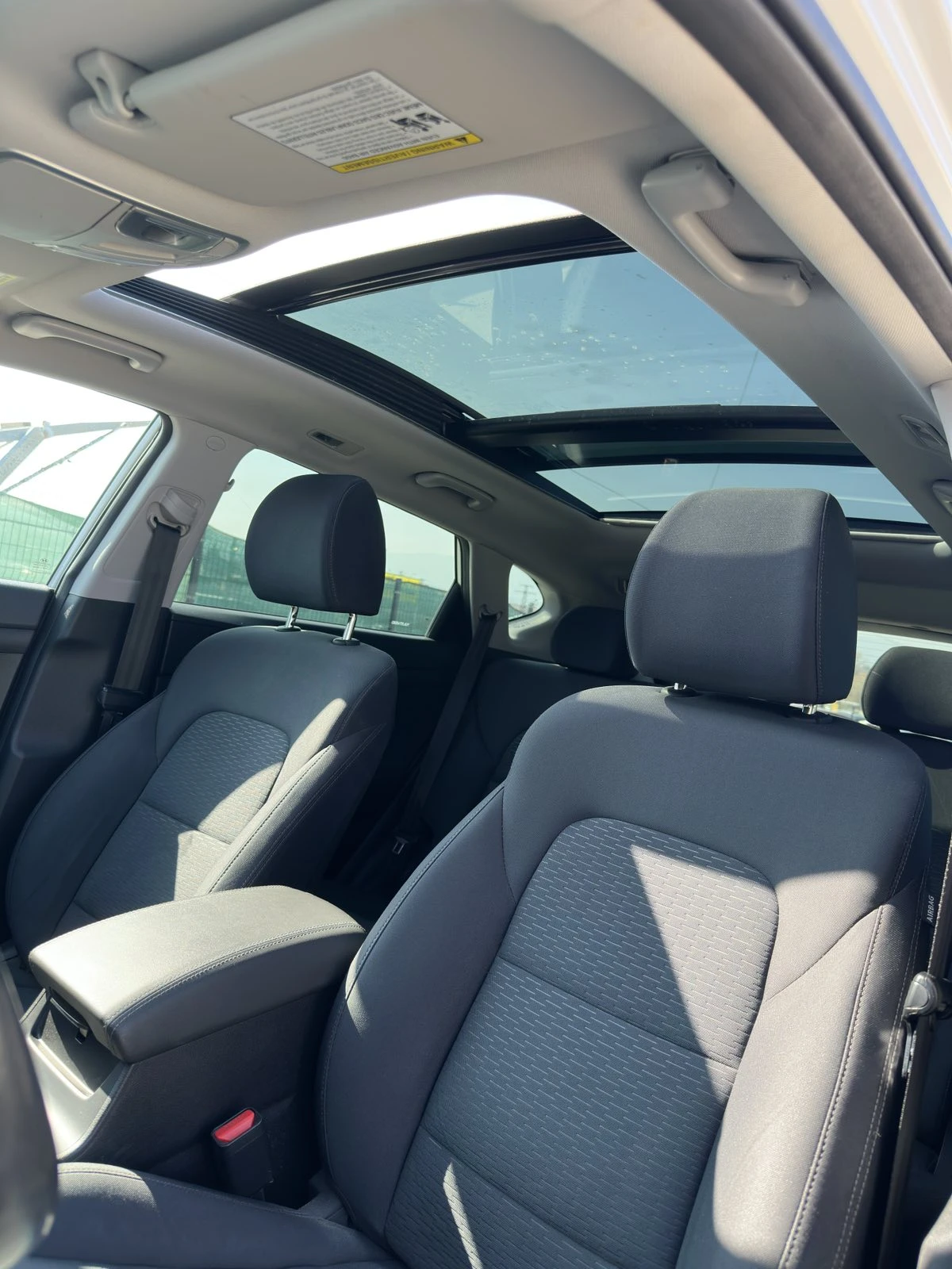 Hyundai Tucson 2.4L HTRAC/KEYLESS/FULL/PANORAMA/LANE ASIST, снимка 12 - Автомобили и джипове - 53744470